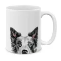 Tazza da caffè in ceramica bianca con simpatico design di stampa di cane, ideale per ufficio. - Stile Cane con Occhi Dissimili