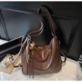 Sac à bandoulière vintage en cuir PU marron grande capacité sac cabas fourre-tout décontracté - Avec Pendentif / Marron