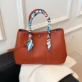 Sac cabas en cuir marron pour femme avec foulard imprimé poignée grand sac à bandoulière - Marron