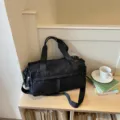 Schwarze große Reisetasche sportliche Fitness Gym Tasche für Damen Training und Aufbewahrung - 30*19*19 / Schwarz