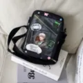 Bolso cruzado negro estilo japonés mini itabag transparente para exhibir anime. - Negro