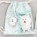 Lindo mochila con cordón de estrellas con bolsillo frontal transparente y adorable peluche de oso. - Mochila Estrella Menta