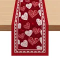 Runner da tavola di San Valentino con eleganti motivi di cuori rossi e bianchi per casa. - 33x90cm / Stile A