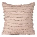 Dettaglio fodera per cuscino con frange a righe stile bohémien con tessuto strutturato. - 45*45mm / Rosa chiaro