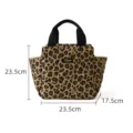 Borsa per pranzo trapuntata leopardata con manici neri e tasche laterali per pasti. - Leopardo marrone
