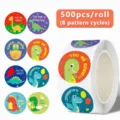 Niedliche Dinosaurier Belohnungsaufkleber Rolle für Kinder, 500 Stück mit 8 Mustern für Schule. - Tier Belohnungsaufkleber (B218) / 500 Stück Packung (2.5cm)