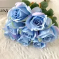Künstlicher blauer Rosenstrauß für Heimdekoration Hochzeit Party Tischaufsatz Seidenblumen - Hellblau