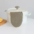 Thickened black and white striped heat-resistant oven mitt for safe baking and cooking use. - 14*18cm / Black Stripe