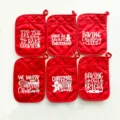 Lot de 6 maniques de cuisine rouges de Noël avec textes de pâtisserie et motifs de pain. - Lot de 6 Multicolore