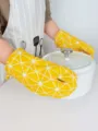 Thickened heat-resistant oven mitts with yellow geometric pattern for kitchen baking and cooking. - 1 Pair / Yellow Grid