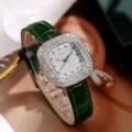 Reloj de cuarzo cuadrado con correa de cuero verde y pedrería para mujer con esfera brillante - Caja Plateada Esfera Verde
