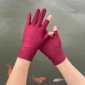 Gants demi-doigts de protection solaire en soie de glace rouge vin, legers et respirants. - Taille unique / Bordeaux