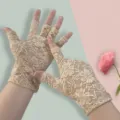 Beige lace half finger gloves summer thin floral sun protection driving riding gloves - One Size / Beige