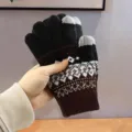 Gants tricotés d'hiver chauds avec bouts des doigts tactiles et motif jacquard stylé. - Taille unique / Noir