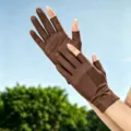 Brown half-finger sun protection gloves, ice silk breathable elastic summer outdoor gloves. - One Size / Coffee