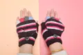 Gants Tricotés Enfants Sans Doigts Noirs Roses Rayés Chauds Hiver Accessoires - 2-6 ans / Noir