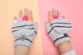 Kids winter warm convertible fingerless gloves, grey striped knit mittens with colorful fingertips. - 2-6 Years / Light Gray