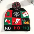 Berretto in maglia di Natale con pompon, motivo a blocchi festivo e design caldo invernale. - Taglia unica / Calzino Nero Albero Di Natale Fiocco Di Neve