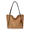 Vintage suède schoudertas detail, bruine tote bag met lederen handvatten en houten kraal. - Zonder hanger / Khaki