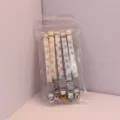 Süßes Blumen Haustier Halsband Set für Katzen und kleine Hunde mit niedlicher Glocke. - Fünfteiliges Set