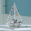 Mediterrane maritime Mini Segelboot Deko Figur mit Möwe und Netz für schöne Tischdekoration. - Krakele Möwe Boot