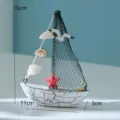 Mediterranes Mini Segelboot Ornament nautische Dekoration Tischharz Modell mit Muscheln. - Krakele Seestern Boot