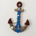 Decorazione murale ancora in legno mediterranea, ornamento appendiabiti vintage con conchiglie. - Ancora (Luce Calda) / 60CM