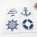 Set van vier houten maritieme onderzetters met vis anker stuurwiel reddingsboei voor tafel - Complete Set van 4 Stijlen / Verpakking van 4