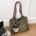 Bolso shopper verde de lunares para mujer, gran capacidad bolso de hombro con llavero de oso. - Con Colgante / Verde
