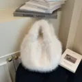 Bolso de mano de peluche suave blanco para mujer, bolso de piel sintetica de otono elegante. - Blanco Roto