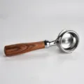 Portafiltro per macchina da caffè in acciaio inossidabile con manico in legno massiccio. - Beccuccio Singolo / Legno di sandalo rosso