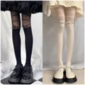 Damen gefälschte Overknee Strumpfhose mit Kreuzriemen und süßen Schleifen, schwarz und weiß. - Einheitsgröße / 2er Pack / Schwarz + Beige
