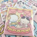 Leuke vierkante notitieboek met roze cartoon cover, perfect voor dagboek en notities. - Vrolijke Baby