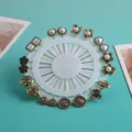 Vintage floral pearl long brooch pins set, elegant scarf hijab pins decorative accessories. - Retro Mixed Style (20 Pins/1 Set)