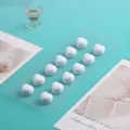 Weiße herzförmige magnetische Kopftuchnadeln, starke Magnet-Anti-Rutsch-Clips, 12er Set. - 12er Pack / Lackiertes Weiß