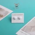 Herzform Hijab Magnete starke magnetische Tuchnadel Brosche fur Damen Kopftuch Schal Clip - 2er-Pack / Lackiert Milchweiß