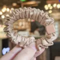 Chouchou carré de style coréen grand élastique élégant en satin pour accessoires de coiffure - Rose Clair