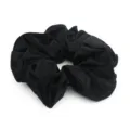 Minimalistische satijnen haarelastiek voor dames, elegante zwarte paardenstaart haaraccessoire. - L / Zwart