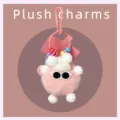 Gros plan détaillé d'un charm porte-clés en peluche rose avec des lunettes de soleil. - Rose Coréen