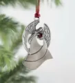 Adorno colgante de árbol de navidad de ángel de metal vintage con corazón rojo. - Ángel