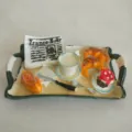 Miniatura resina bandeja desayuno modelo set casa munecas decoracion terapia arena - Modelo de Plato de Desayuno
