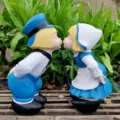 European garden ornament couple kissing figurines, cute resin statues for yard and lawn decor. - Large Sweethearts