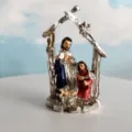 Vista dettagliata statuina presepe in resina, decorazione sacra famiglia in miniatura. - Set Presepio Argentato C