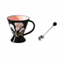 Tazza a tromba in ceramica nera con fodera interna rosa e rilievo floreale con cucchiaio. - Tazza Nera Calla + Cucchiaio Nero
