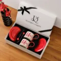 Keramische koffiekop en schotel set geschenkdoos, rood-witte huwelijkse koppel mokken met lepels. - Bloem Vogel Rood Dubbel Geluk