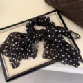 Coletero de pelo de gasa negra con lunares y gran lazo estilo variante muy elegante - Lunares Negro