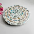 Handgemachte Muschel-Mosaik-Tischset, dekorative Fischmuster Isoliermatte für Esstisch. - Bunter Fische Drehteller 30cm