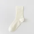 Witte geribbelde sokken tot halverwege de kuit, effen dunne zomersokken elegant. - Eén maat / Melkwit