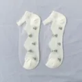 Damen Sommer transparente Kristallseide Boot Socken Netz Blumen Muster kurze dünne Socken - Einheitsgröße / Weiß