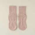 Chaussettes de yoga roses avec semelle en silicone antidérapante pour fitness pilates - Taille unique / Rose